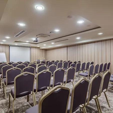 - Lara By Ihg Otel 5*